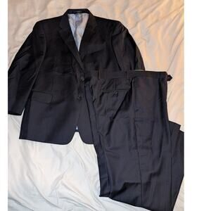Tommy Hilfiger 2 Button Pinstripe Suit Size 44 S 38-28 pants